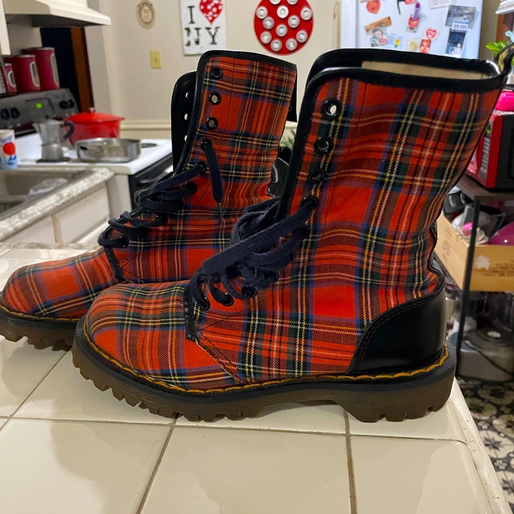 *RARE* Authentic Doc Martens from England - limited edition Trash & Vaudeville